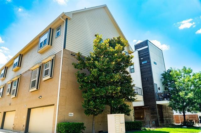 Foto principal - 5814 Bryan Pkwy