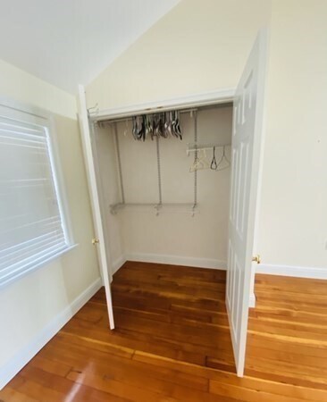Foto del edificio - 554 Pleasant St