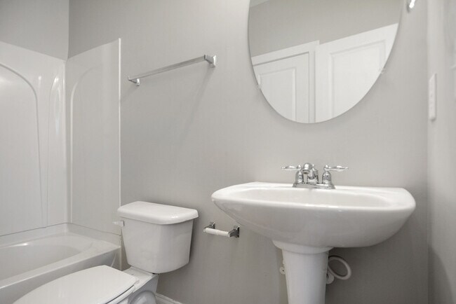 Building Photo - 2056 Hatteras Wy