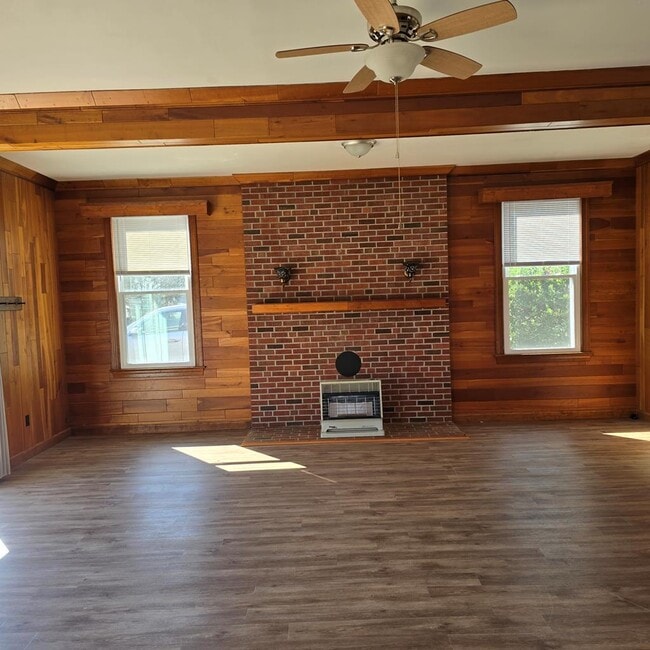 Building Photo - 29093 Arlington Rd