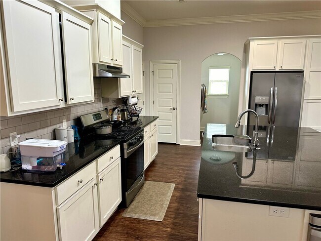 Foto del edificio - 4400 SW Layton Rd