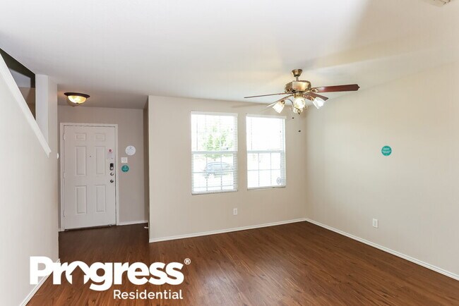 Building Photo - 1421 Krista Dr