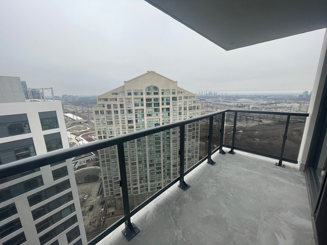 30 Samuel Wood Way Unit 1Bed Plus Den, Toronto, ON M9B 0C9 Condo for