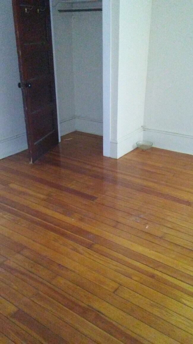 bedroom - 117 6th St