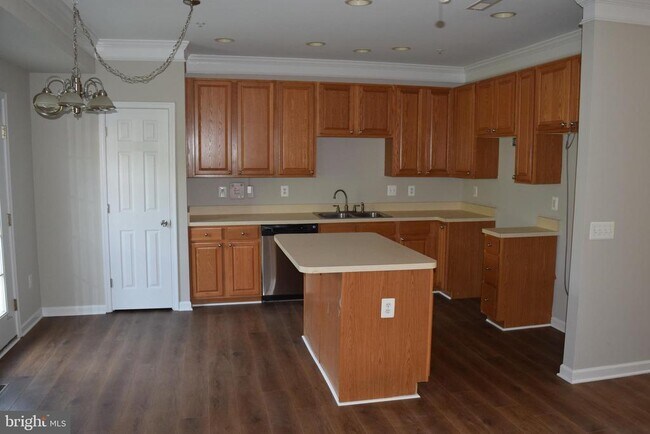 Foto del edificio - 7082 Water Oak Rd