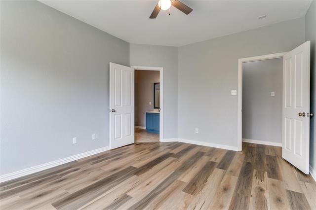 Foto del edificio - 815 Creekside Dr