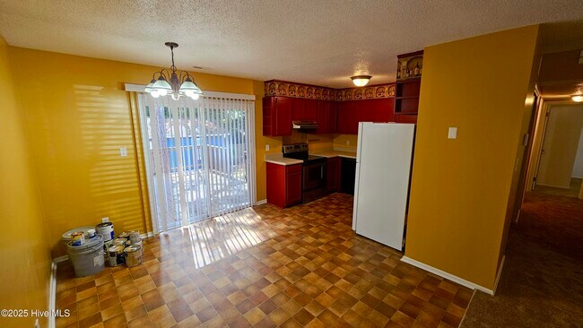 Building Photo - 709 Terrace Ct