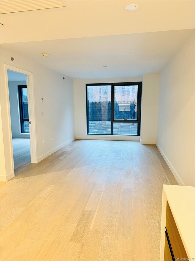 Foto del edificio - 144-49 Northern Blvd