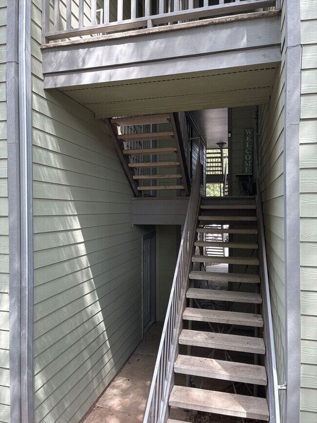 Foto del edificio - Charming 4 beds 3 baths in Austin!