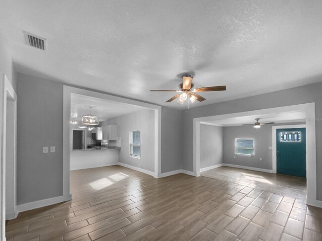 Foto del edificio - 2812 Tom Brewer Ln