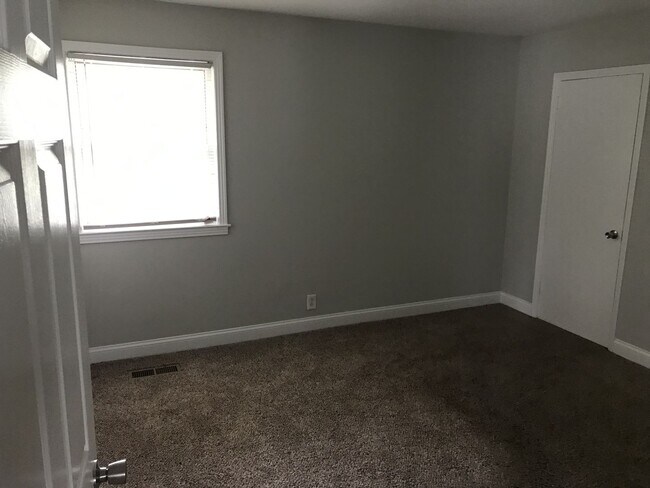 Foto del edificio - G TEAM - FOR LEASE - 2BR/2BA DUPLEX - LEBANON