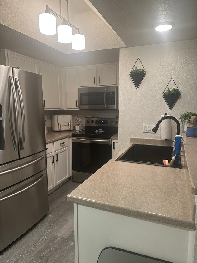 Foto del edificio - 1720 E Thunderbird Rd