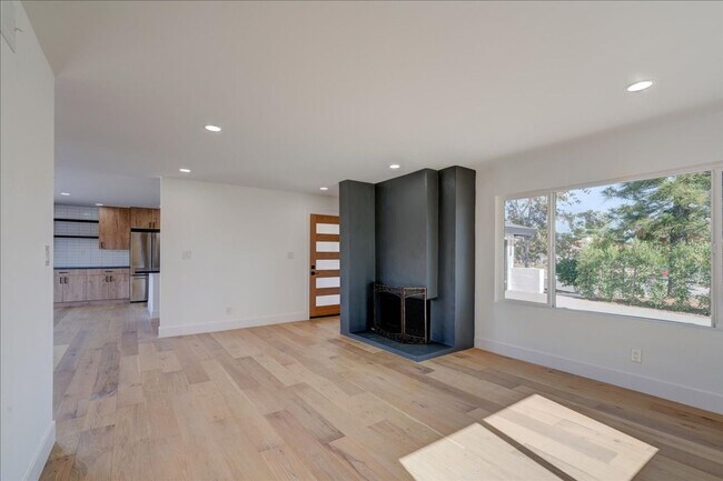 Building Photo - Experience Modern Elegance and an ADU in t...