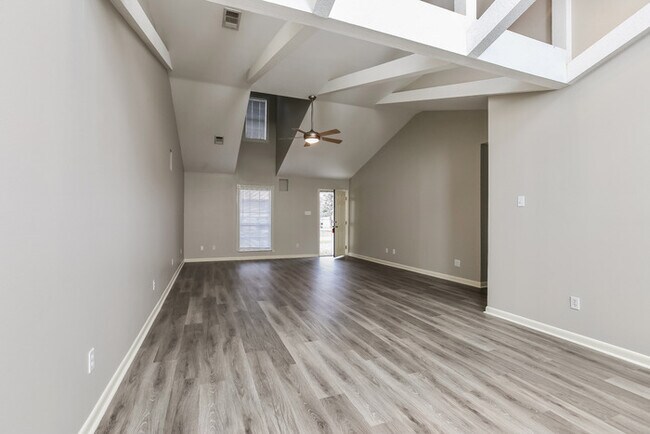 Foto del edificio - 301 Calloway Ave