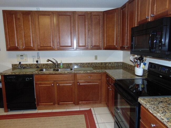 Building Photo - 3385 Jog Park Dr