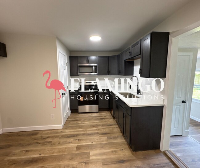 Foto del edificio - Spacious 4-Bedroom Home in Fairborn – Newly Updated & Move-In Ready!