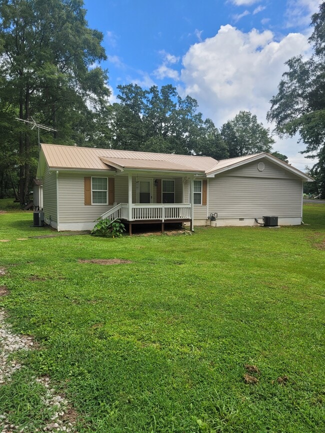 Building Photo - 707 Barksdale Dr