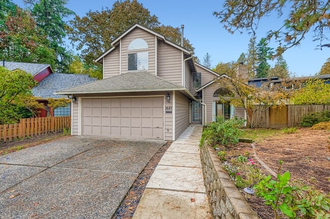 Building Photo - 1687 SW 178th Ave