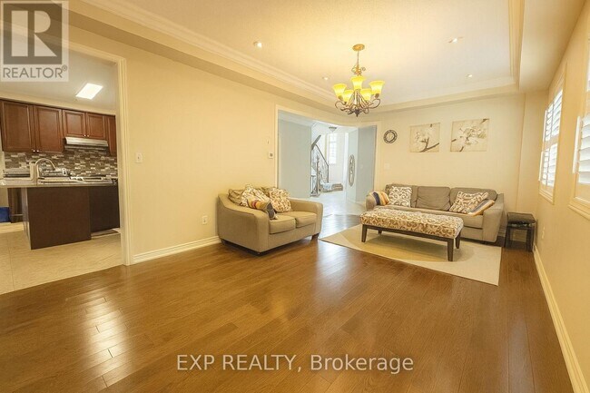Building Photo - 278 The Bridle Walk