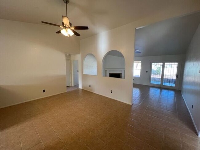 Foto del edificio - 8057 S Carbury Way