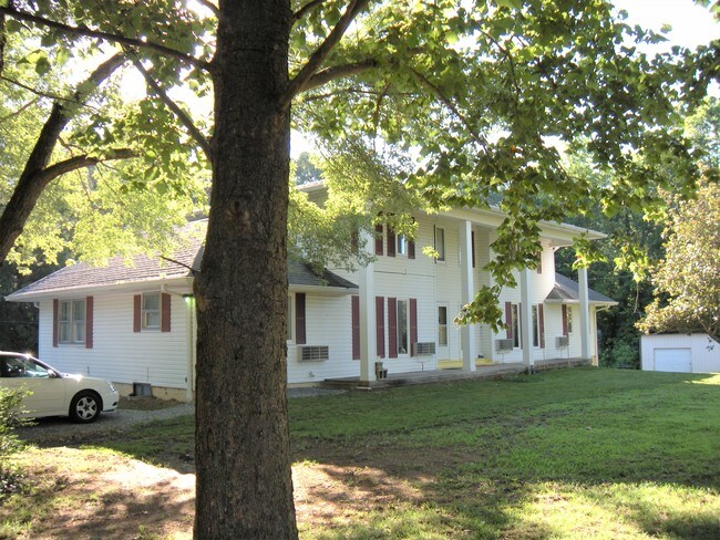 Foto del edificio - 50 Greenwood Dr