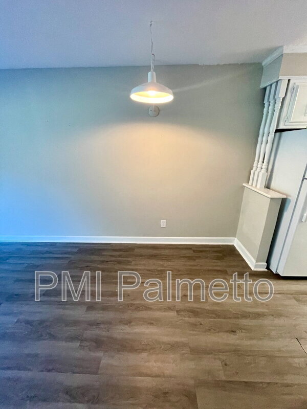 Foto del edificio - 718 Augusta St