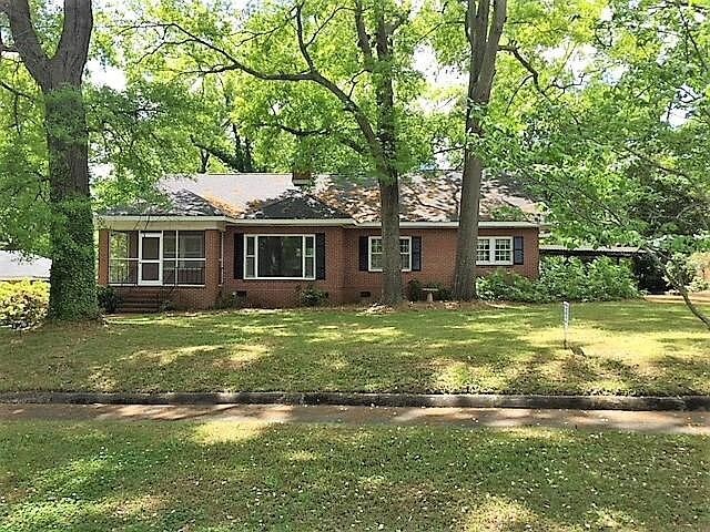 Building Photo - 1816 St Elmo Dr