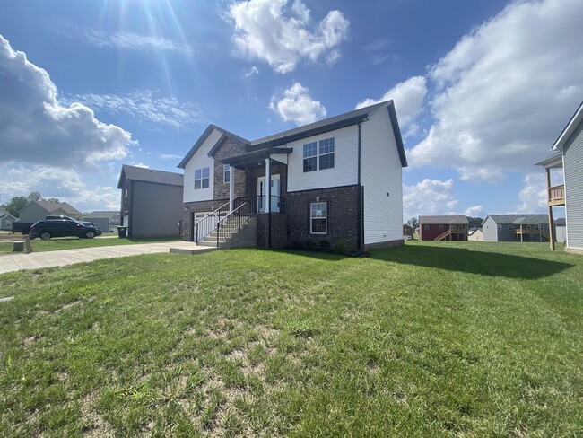Building Photo - Beautiful 4 Bedroom with Bonus Room Home A...