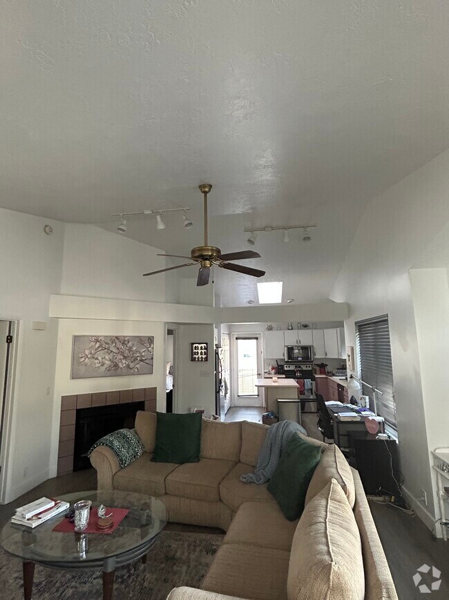 Building Photo - 7682 S Sunbird Way