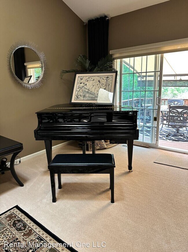 Building Photo - 4 br, 3 bath House - 647 Telya Ridge