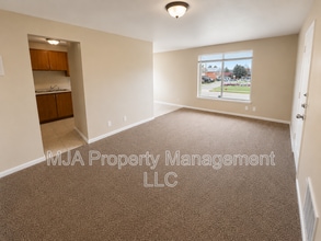 Building Photo - 4642 S Arlington Park Dr