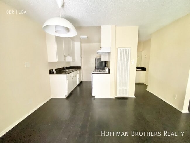 Building Photo - 1825 Butler Ave