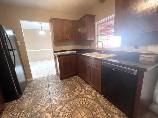 Foto del edificio - 1134 Somercotes Ln