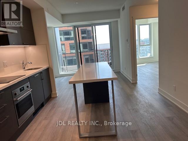 Building Photo - 56-1656 Andre de Grasse St