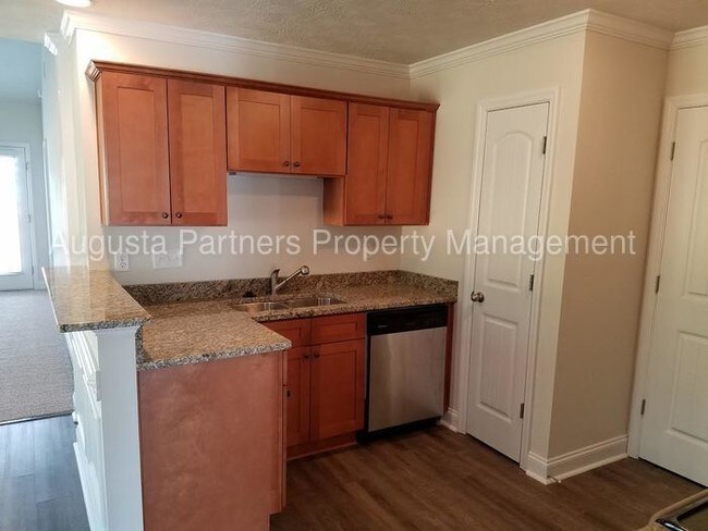 Building Photo - Lakeview Commons - Columbia County