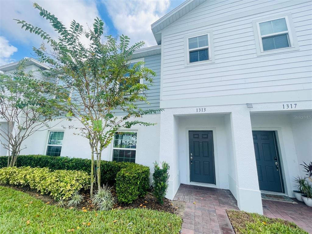 Foto principal - 1313 Blazing Star Ln