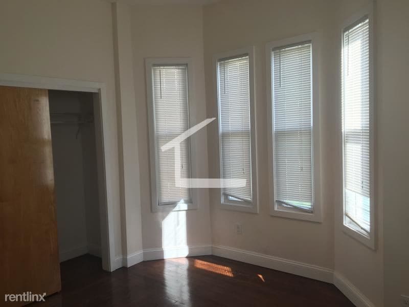 Building Photo - 4 br, 2 bath  - 42 Ashford