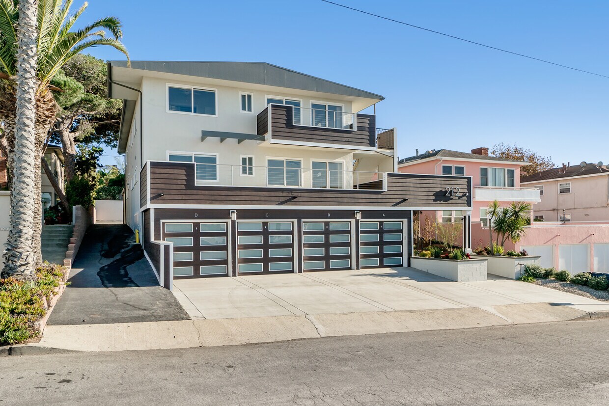 212 Palos Verdes Blvd Unit 3, Redondo Beach, CA 90277 Room for Rent