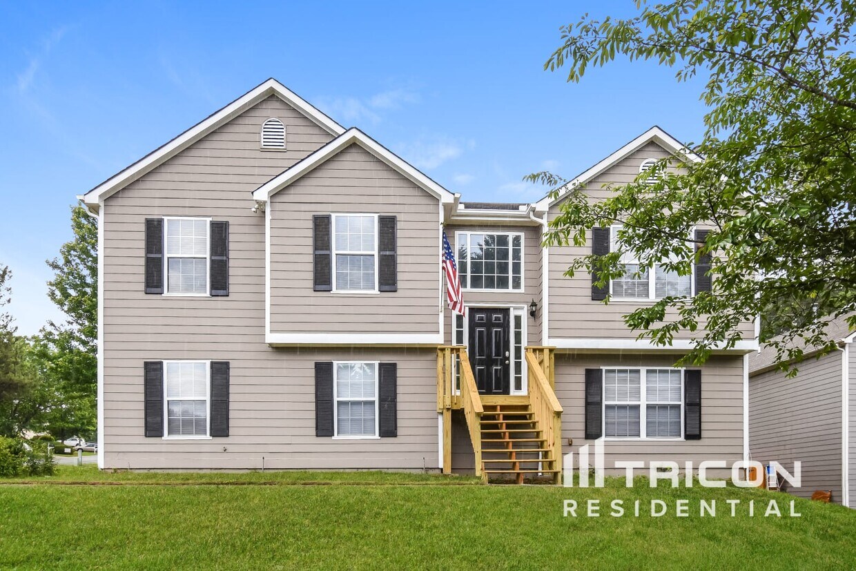 Foto principal - 2257 Dresden Green Kennesaw GA