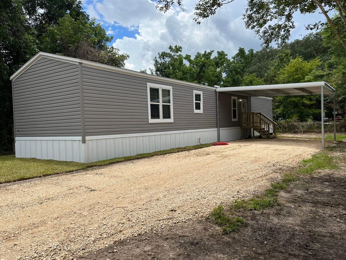 1060 Gustan St, Sour Lake, TX 77659 House Rental in Sour Lake, TX