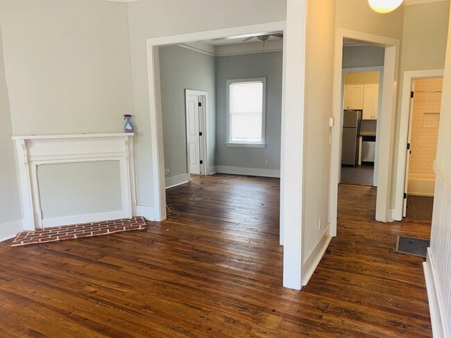 Building Photo - 312 W 31st St