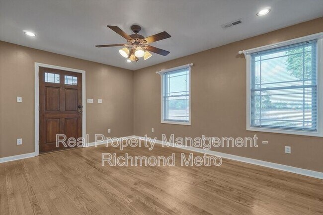 Foto del edificio - 913 E 15th St