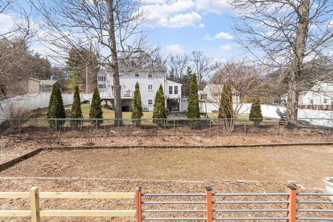 Foto del edificio - 5 Avondale Ave