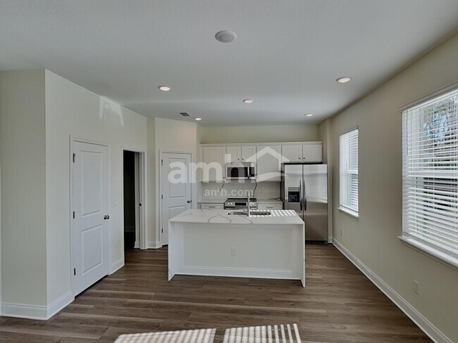 Foto del edificio - 5678 Oesterle Rd