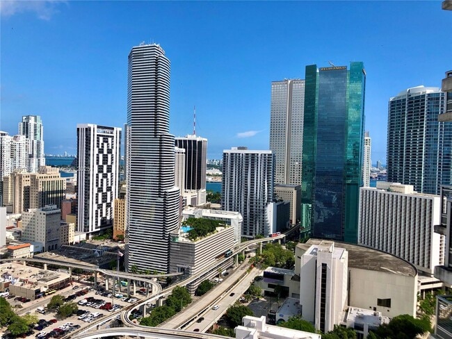 Building Photo - 350 S Miami Ave