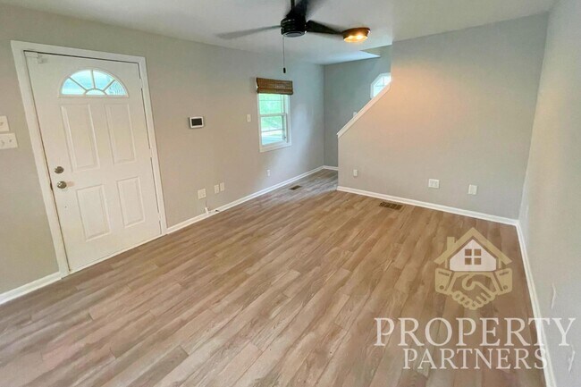 Foto del edificio - 4929 Kingsley Dr