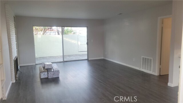 Foto del edificio - 1331 Victoria Dr