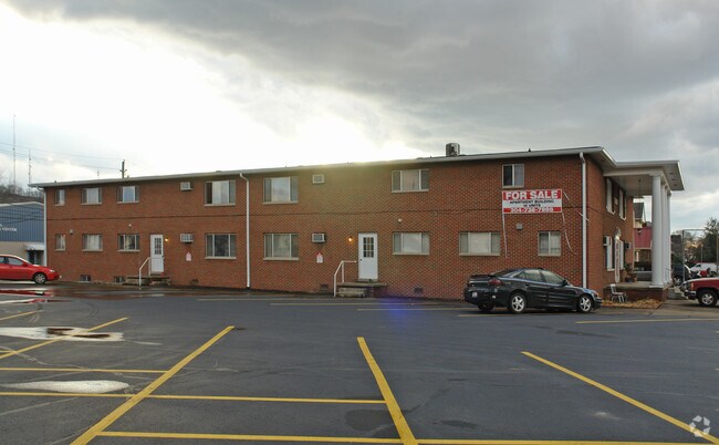 Foto del edificio - C.E. Price, Jr.
