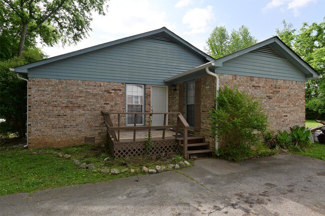 Building Photo - 209 Hunter Dr