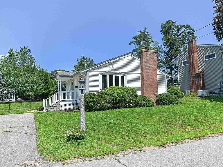 10 Ruth St, Bedford, NH 03110 House Rental in Bedford, NH